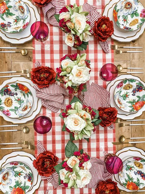 Get expert wedding planning advice and find the best ideas for wedding decorations, wedding flowers, wedding cakes, wedding songs, and more. Red and White Table Ideas in 2020 | Red table settings ...