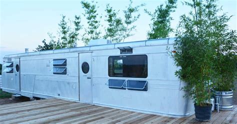 Spartan travel trailers were manufactured from 1945 to 1962 by the spartan aircraft company. Check out this vintage Spartan trailer: A renovation that ...