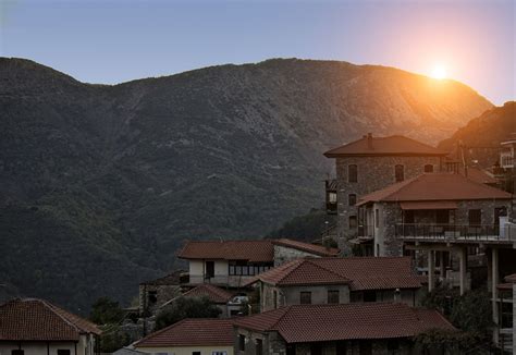 Δύο αεροσκάφη και δύο ελικόπτερα επιχειρούν στο σημείο. Ορεινή Αρκαδία: 84 Φωτο-Προτάσεις