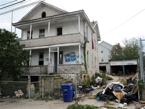 Bridgeport Mayor Continues Fight On Blight Connecticut Post