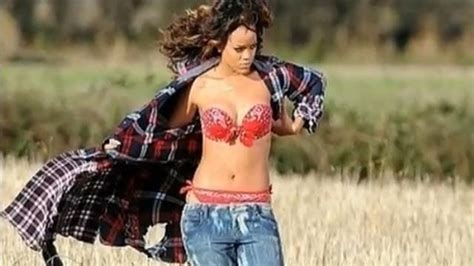 Rihanna Feat Calvin Harris We Found Love Official Video Review Youtube