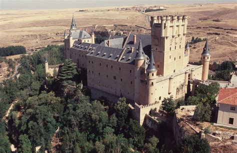 Vistas De Castillos Alcazar De Segovia