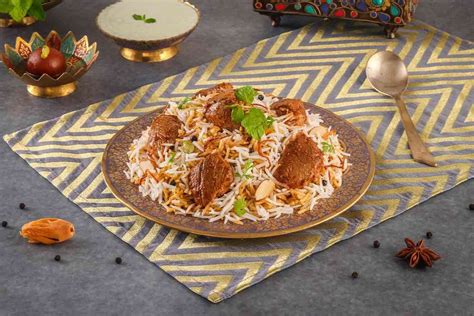 Order Hyderabadi Dum Gosht Spicy Mutton Dum Biryani Boneless Serves 1 2