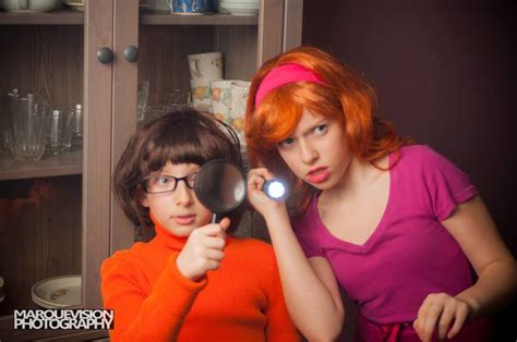Daphne And Velma Tween Cosplay — Geektyrant