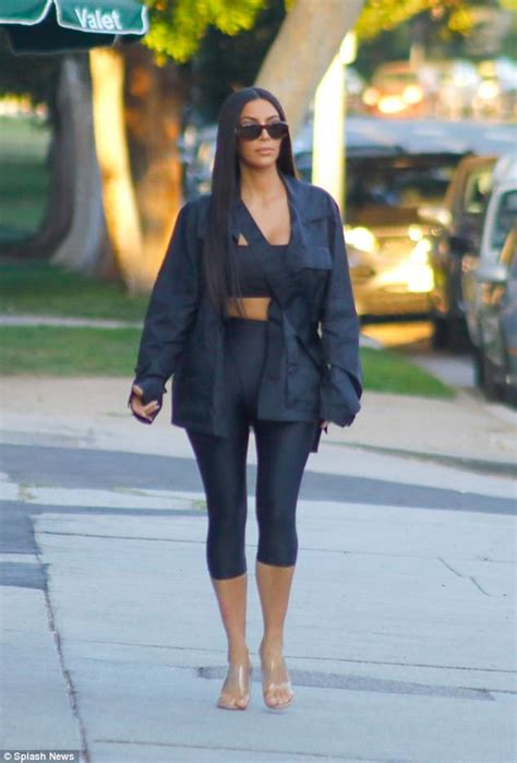Kim Kardashian Flashes Her Midriff She Stops Off Take Out Daily Mail