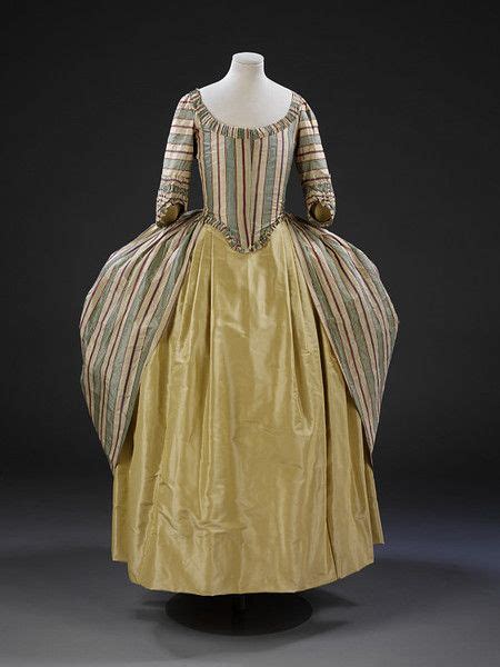 A Silk Polonaise From 1775 From The V Museum 18th Century Clothing