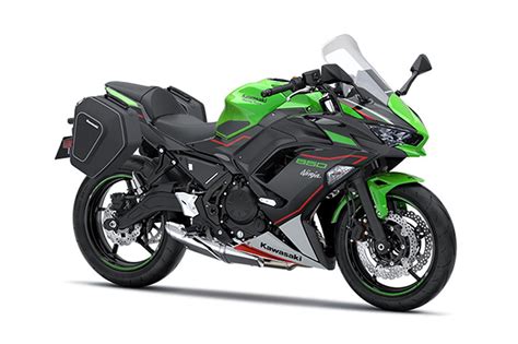 Unmistakable sport performance is met with an upright riding position for exciting daily commutes. Kawasaki Ninja 650 Tourer 2021 | Moto1Pro