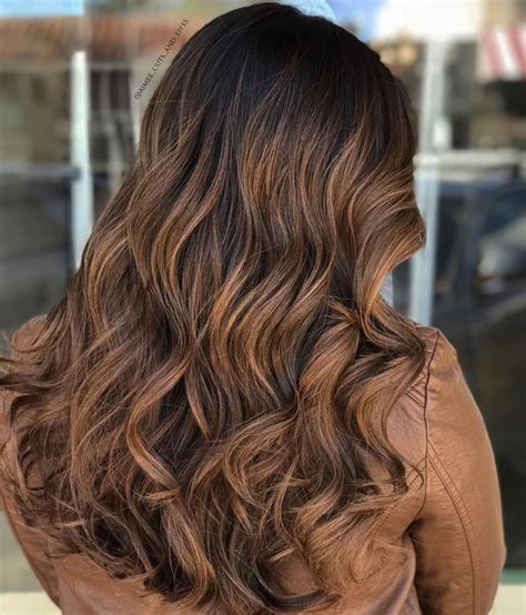 60 Looks With Caramel Highlights On Brown And Dark Brown Hair Brown