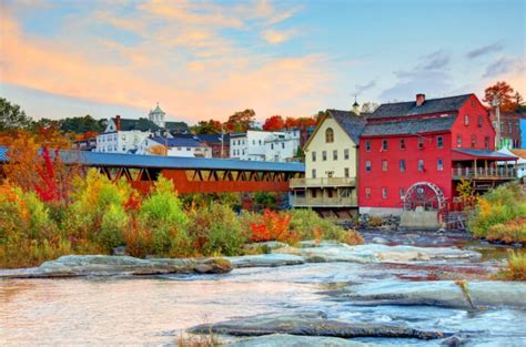This Weekend Itinerary For Charming Littleton In New Hampshire