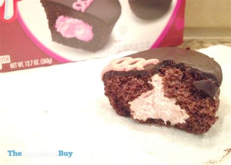 Review Hostess Limited Edition Dark Chocolate Raspberry Cupcakes The