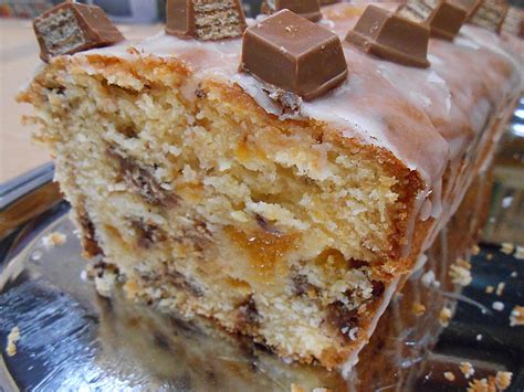 Gefüllt wird die box mit allen süßigkeiten aus deinen träumen. KitKat - Kuchen von doonila | Chefkoch.de