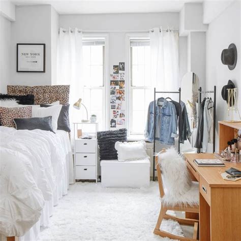Dorm Room Decor Ideas We Are Obsessed With In 2020 Today With Tayla