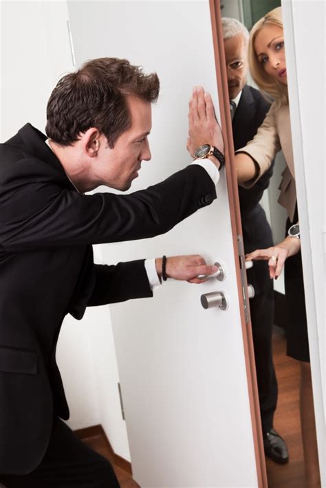 8 Ways To Slam The Door To A Job Offer Ruth Glover