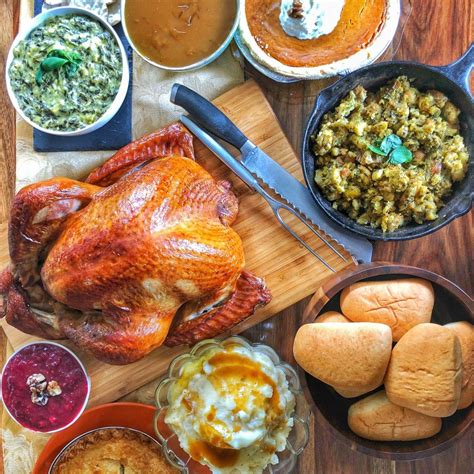 There was mashed potatoes, gravy, home style stuffing, cranberry walnut relish, spinach and artichoke dip with crackers, dinner. You can have a Boston Market Thanksgiving Home Delivery ...