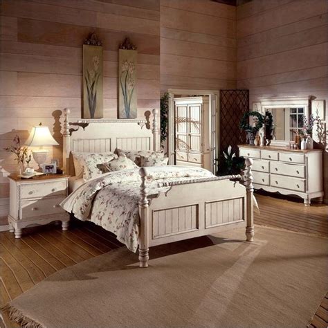 Hillsdale Wilshire 5 Piece Bedroom Set In Antique White 1172670xs5