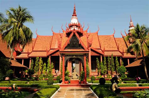 Musée National Phnom Penh Cambodge A La Découverte Du Monde Depuis 1990
