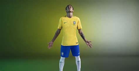 Zeige 1 bis 20 (von 28 artikeln). Brasilien Copa America 2016 Trikot veröffentlicht - Nur ...