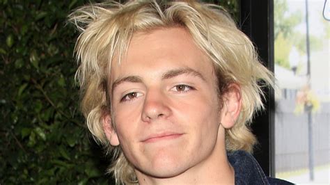 S Male Actors With Blonde Hair Bradleyaydin