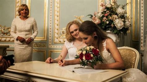 Lesbian Couple Pulls Off First Gay Marriage In Russia