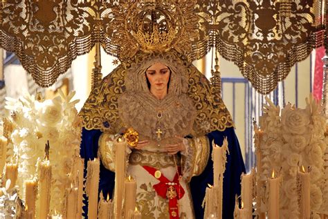Ilustre Y Lasaliana Hermandad Sacramental De La Santa Cruz Y Cofrad A De Nazarenos De La Sagrada