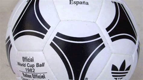 La evolución del balón de fútbol YouTube