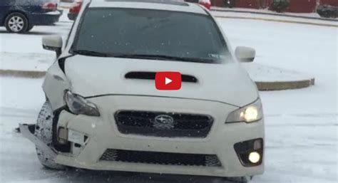 2015 Subaru Wrx Crashes Into Lamppost While Snow Drifting Autoevolution
