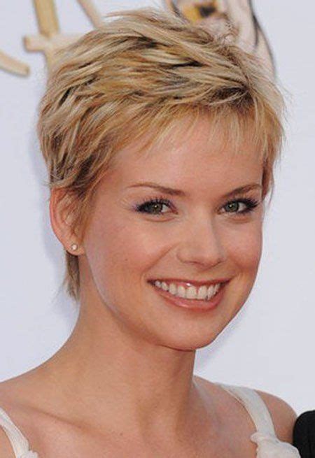 Pixie Hairtyles For Over 50 In 2020 Short Spiky Hairstyles Short