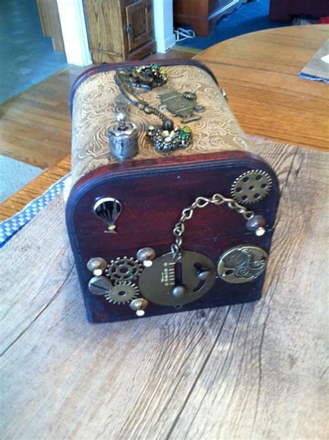 A maker's guide to creating modern artifacts is far and away the best diy maker book i've ever read. Time Traveler's Trinket box | Steampunk gadgets, Steampunk diy, Steampunk tendencies