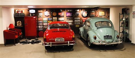 Volkswagen garage sound est une série de concerts privés organisés avec des artistes de renommée internationale dans des endroits uniques. #garagem #volkswagenbeetle | Karmann ghia, Volkswagen, Garage