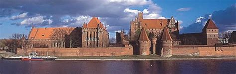 Castle Of The Week 121 Malbork Castle Poland Stronghold 2 Heaven