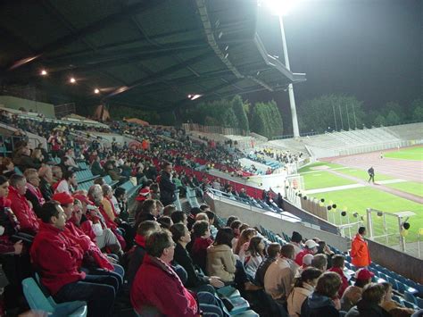 In october 1991, stade de reims went bankrupt, and were reformed as stade de reims champagne. Stade de Reims - Vu des tribunes (VDT)
