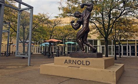 Arnold Schwarzenegger Statue Finds New Home On High Street Columbus