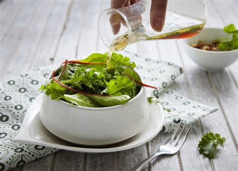 Fruchtiges Salatdressing mit Gelinggarantie • Shrub! Sirup zum Kochen ...