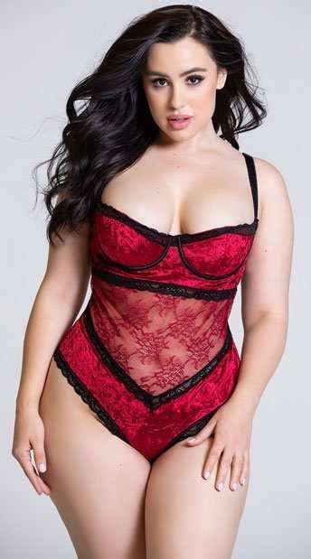 Hot Plus Size Bbw Lingerie Brands To Look Good Cultured Curves