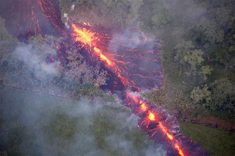 Massive New Fissures Open On Hawaiian Volcano Prompting More