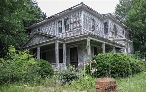 El pronóstico del tiempo más actualizado en pas de la casa: La casa abandonada que se quedó "detenida en el tiempo" y ...