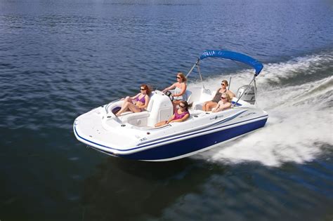 Six Value Driven Deck Boats Pontoon And Deck Boat Magazine