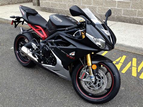 You will find photos, prices, descriptions of cars for sale and easily contact with car dealers. 2015 Triumph Daytona 675R ABS | Motorcycle, Motorcycle ...