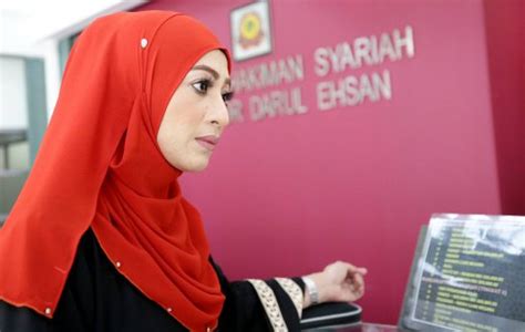 Semakan status perintah mahkamah tinggi syariah. Suami Marissa Yasmin tuntut 2 kereta | Jenayah / Mahkamah ...