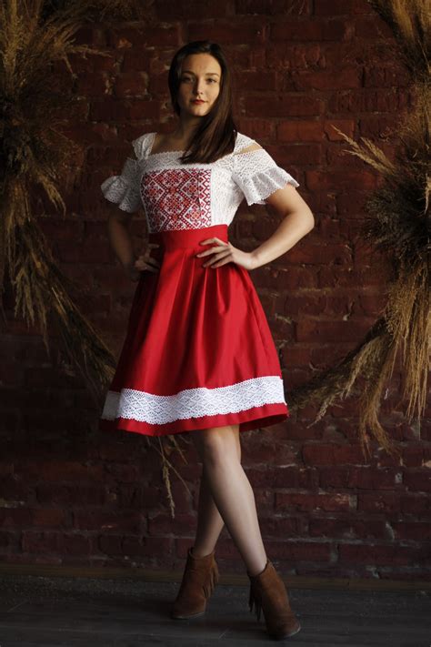 Robe Ukrainienne Rouge Blanc Ethnique Costume Traditionnel De Etsy