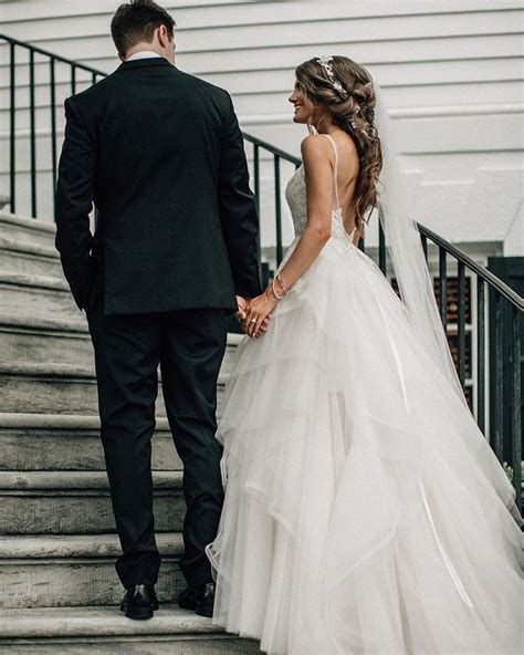 36 Romantic First Look Wedding Pictures That Really Inspire Mrs To Be