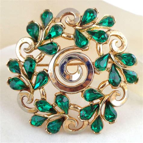 Vintage Trifari Green Rhinestone Circle Scroll Pin Festive Vintage