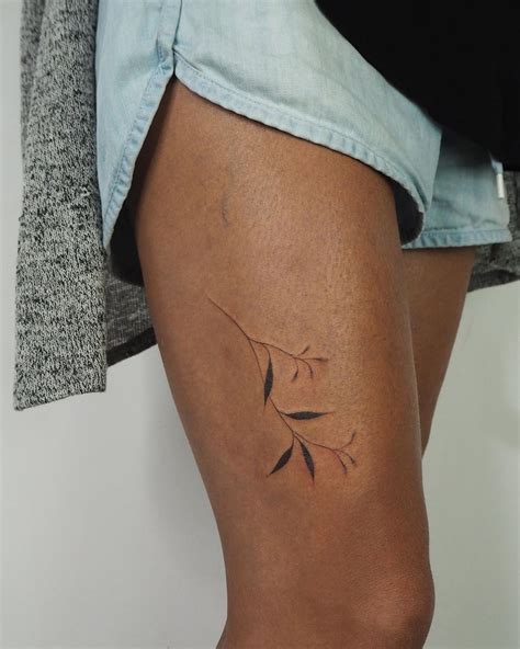 30 Attractive Small Thigh Tattoos Ideas To Try