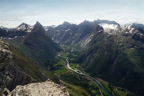 Hiking Romsdalseggen