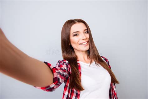 Selfie Mania Attractive Young Brunette Lady Is Making A Selfie Stock Image Image Of Feminine