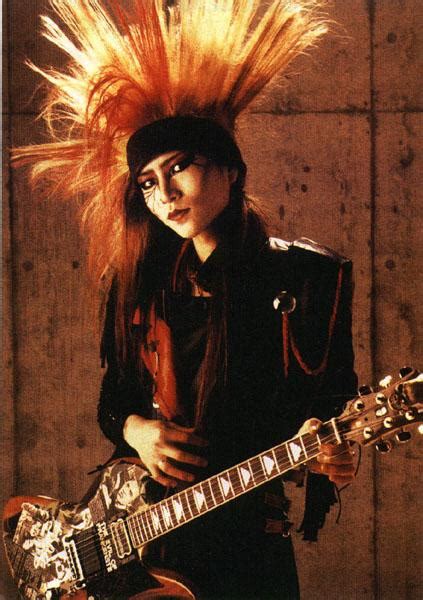 Hide (skin), the cured skin of an animal. 画像 : X JAPAN,、hide with Spread Beaverで活躍!ギタリストHideのまとめ ...