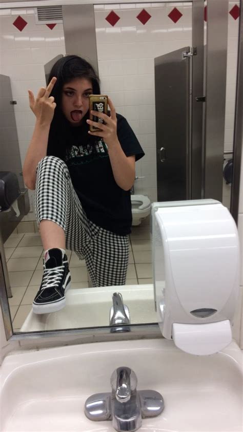 Fashion Ideas Fashion Outfits Mirror Selfies Middle Finger Stylin Idk Knee Inspo Random