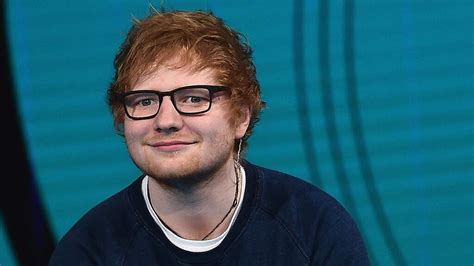 By submitting my information, i agree to receive personalized updates and marketing messages about ed sheeran based on my information, interests. Ed Sheeran compra le case dell'isolato per liberarsi dei ...