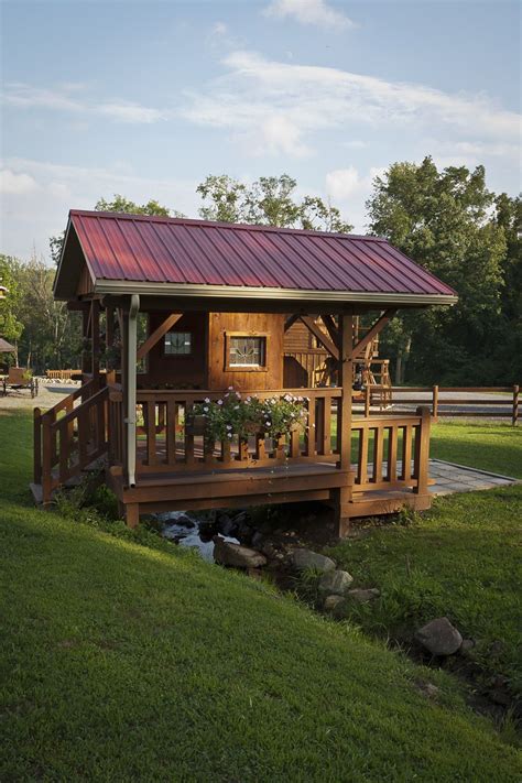 Pin By Fabuless On Through The Garden Gate Covered Bridges Backyard