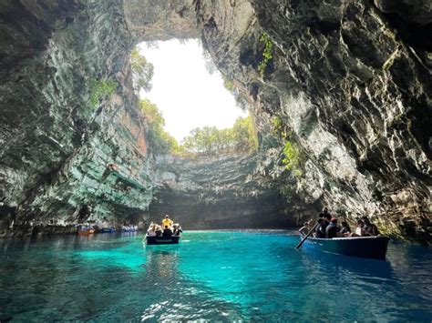 Argostoli Melissani Lake Drogarati Cave And Myrtos Beach Getyourguide